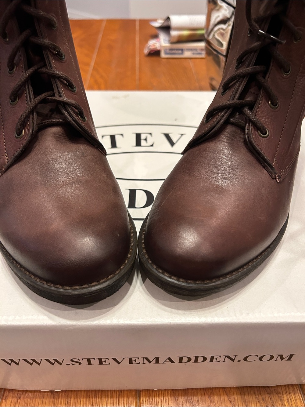 Steve Madden Leader Brown Leather Side Zip Lace Up Boot. Size 9. NIB - Picture 16 of 16